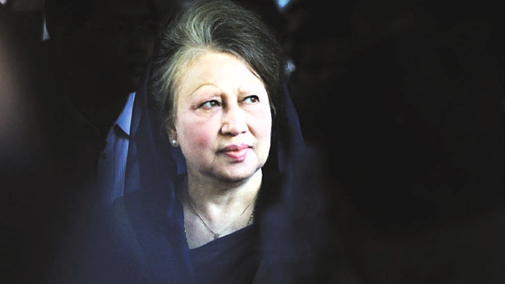 খালেদা জিয়াকে লন্ডন নেওয়া পারে আজ